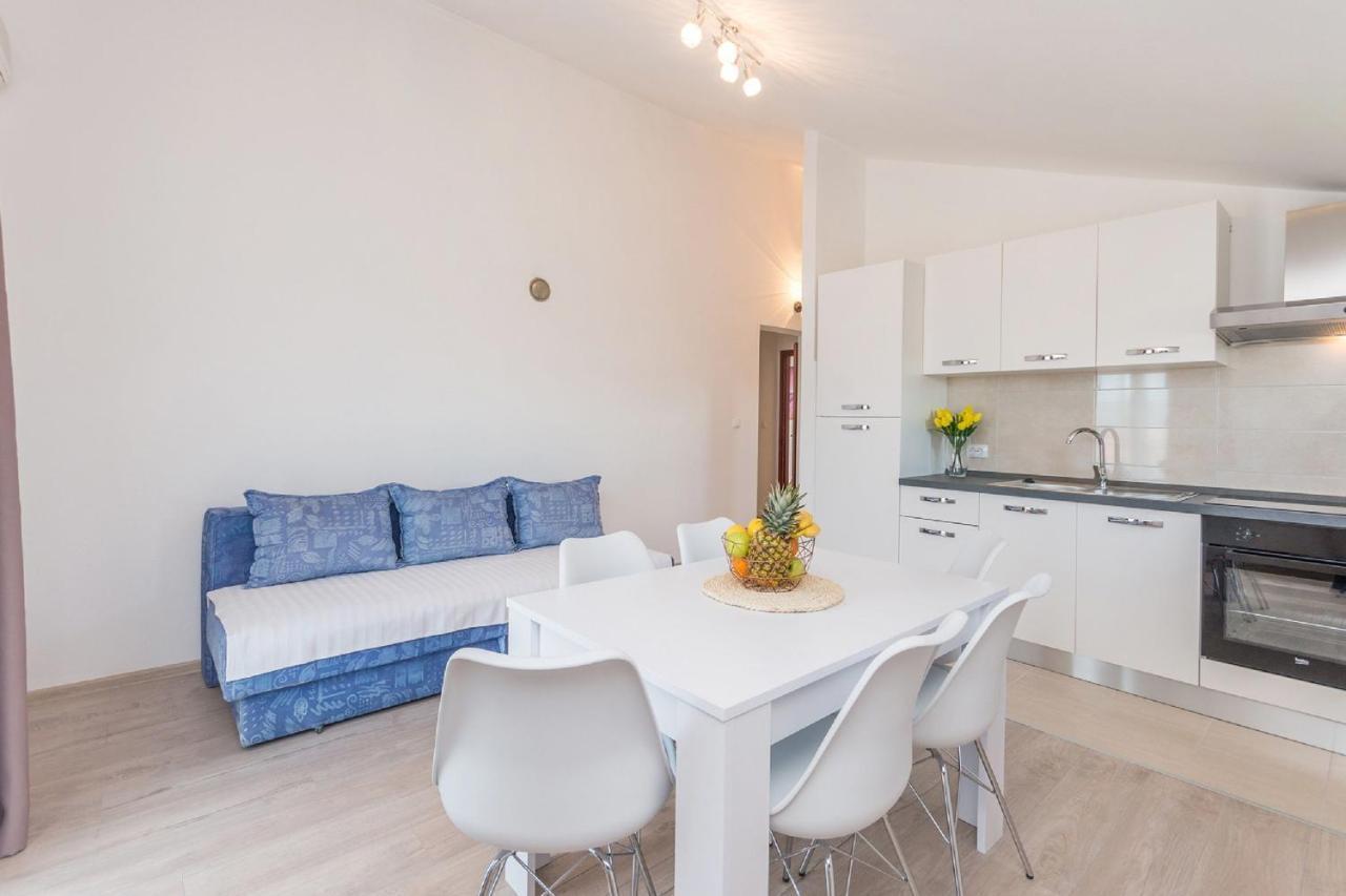 Apartment Lucija Biograd Na Moru Exterior photo